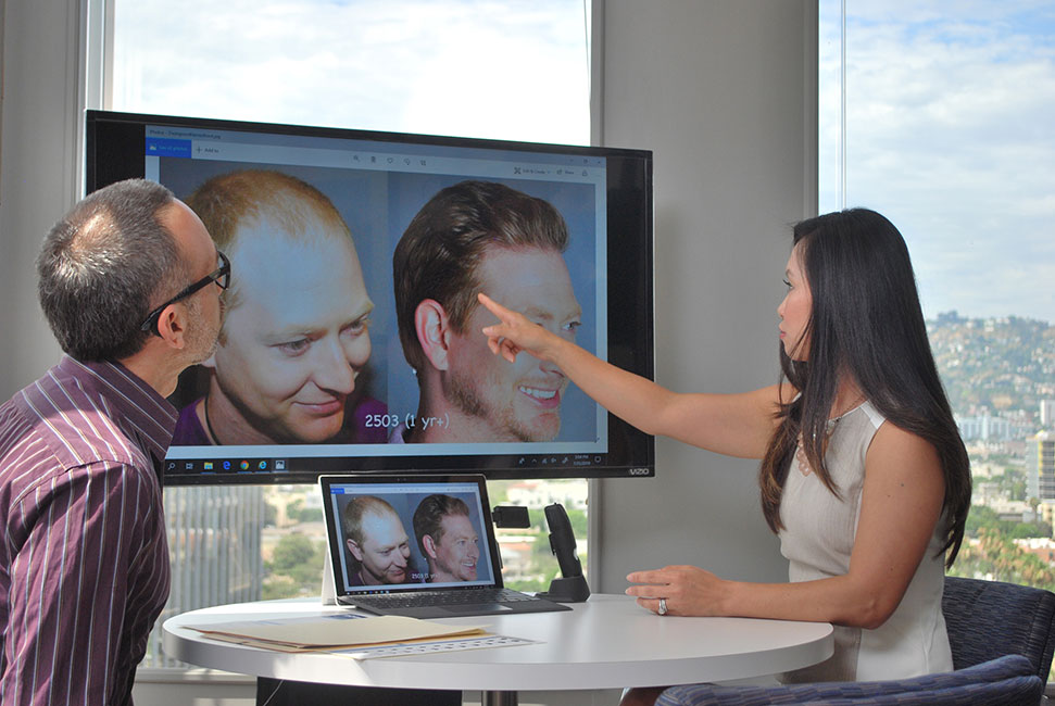 Bosley patient in consultation